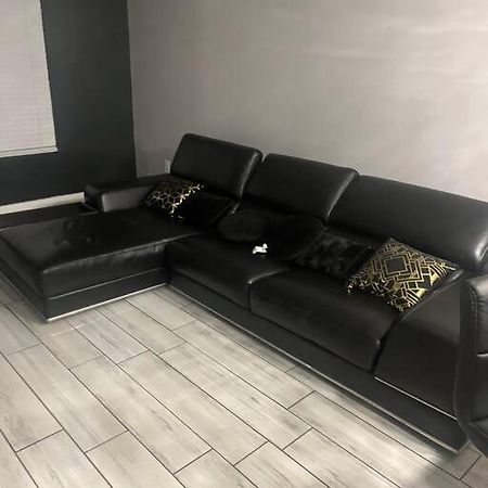 Welcome To The Auc Modern Unit Apartment Атланта Екстериор снимка